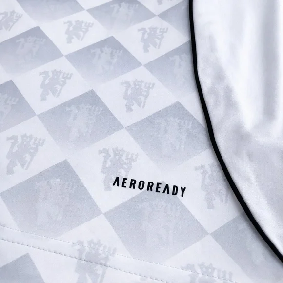 MANCHESTER UNITED 25/26 Authentic Adidas Vest Training Size XL - Picture 5 of 7